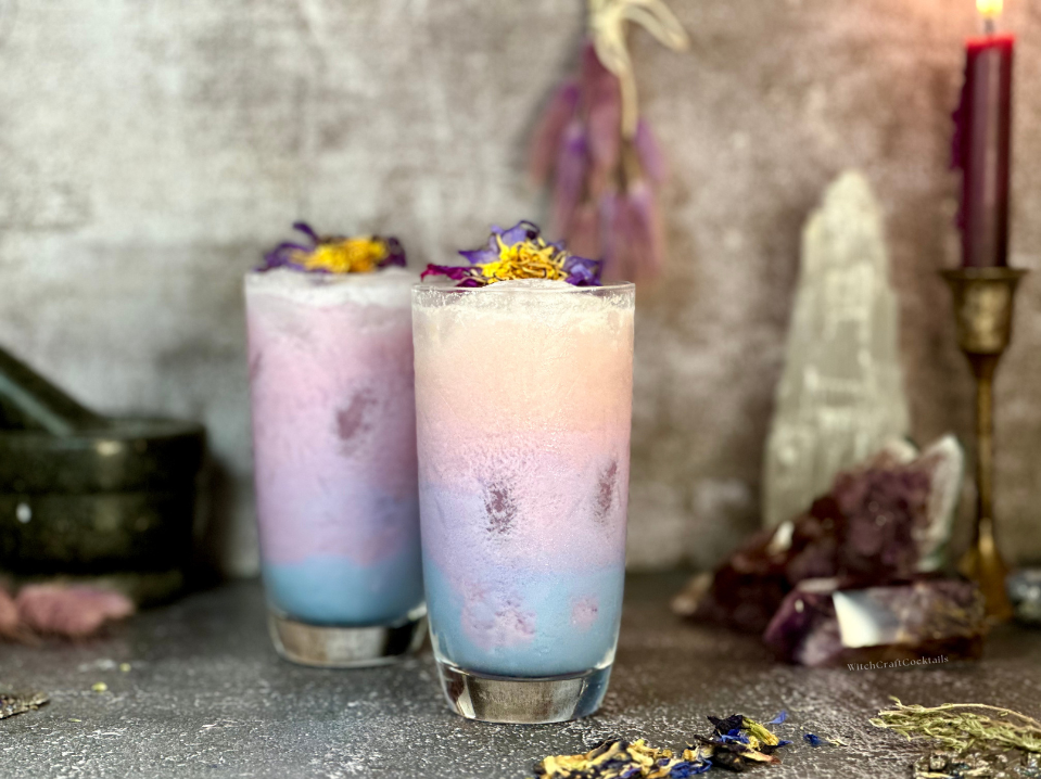 Butterfly Pea Flower Lemonade Horizontal