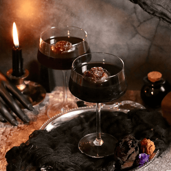 Black Heart ADDAMS FAMILY Cocktail